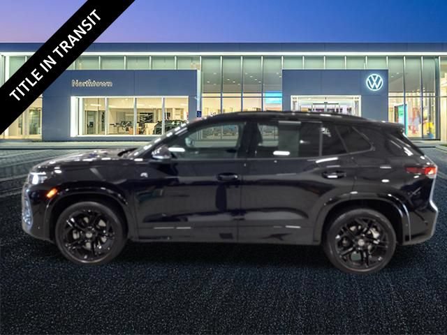 Used 2025 Volkswagen Tiguan SE R-Line AWD/4WD image 2