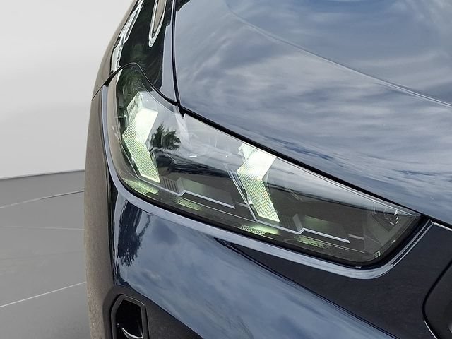 Used 2024 BMW X6 M60i w/ Executive Package AWD/4WD image 11