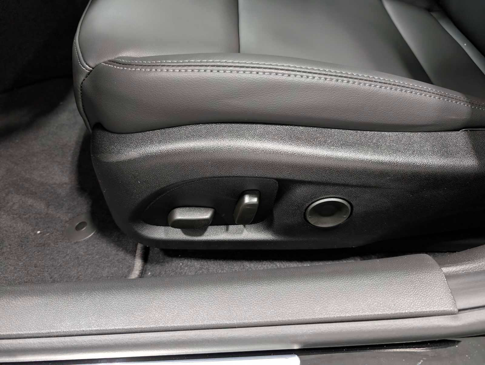 New 2026 Cadillac CT4 Luxury image 36