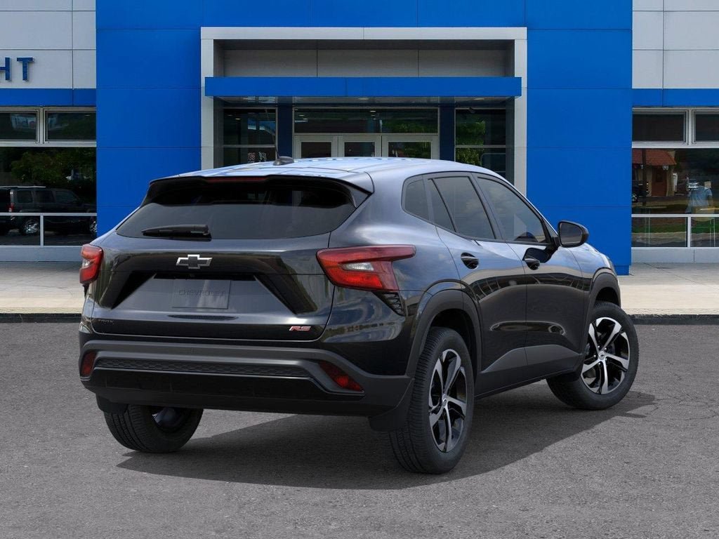New 2026 Chevrolet Trax RS w/ Sunroof Package FWD image 4