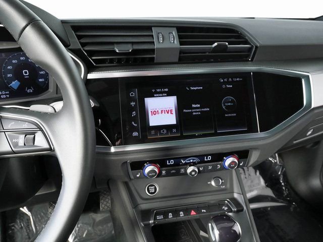 Used 2025 Audi Q3 2.0T Premium w/ Convenience Package AWD/4WD image 12