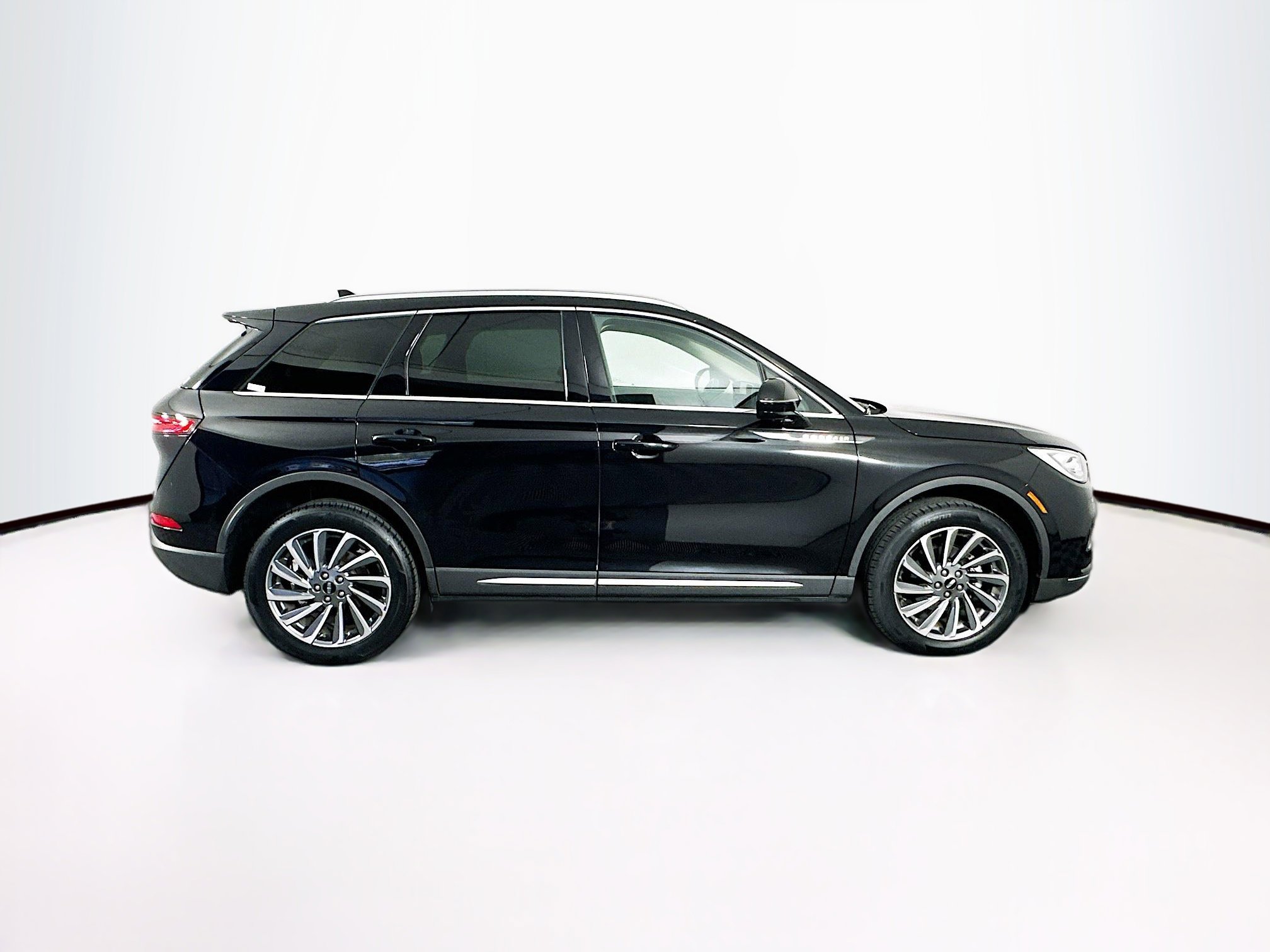 Used 2024 Lincoln Corsair Reserve w/ Equipment Group 201A image 10