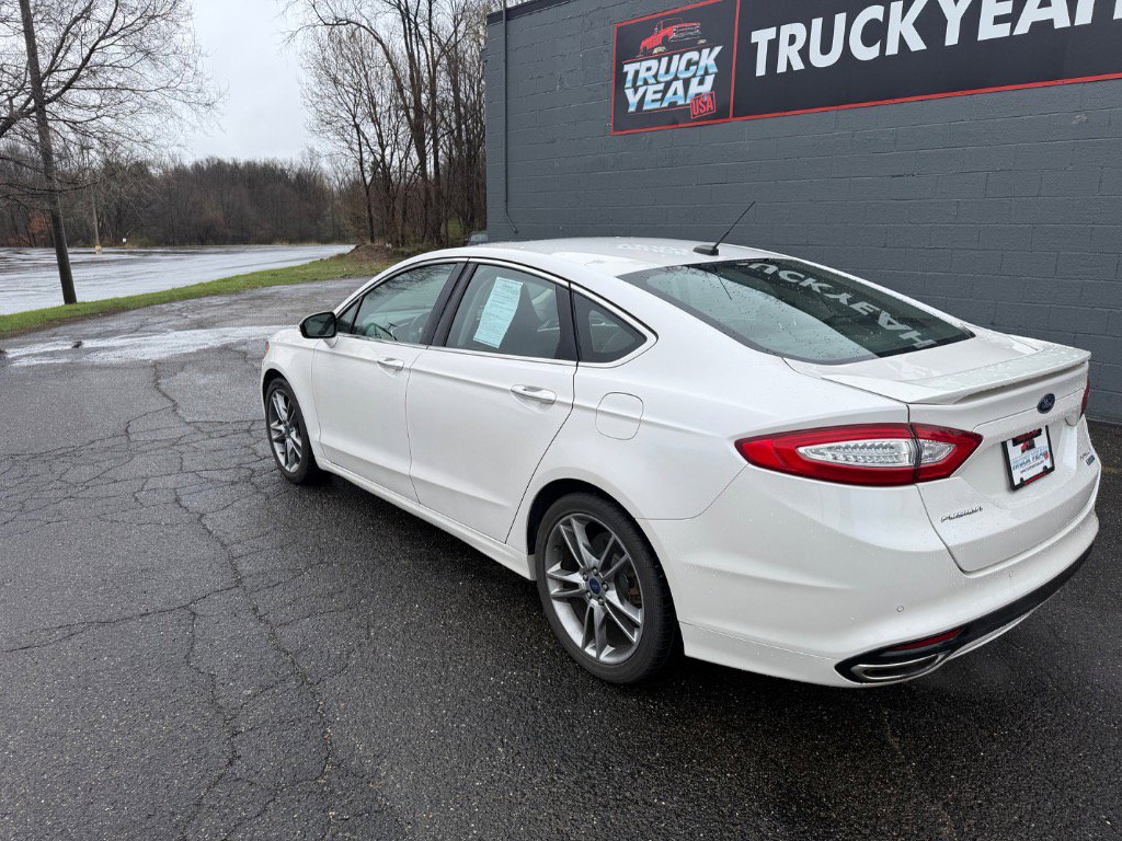Used 2016 Ford Fusion Titanium image 3