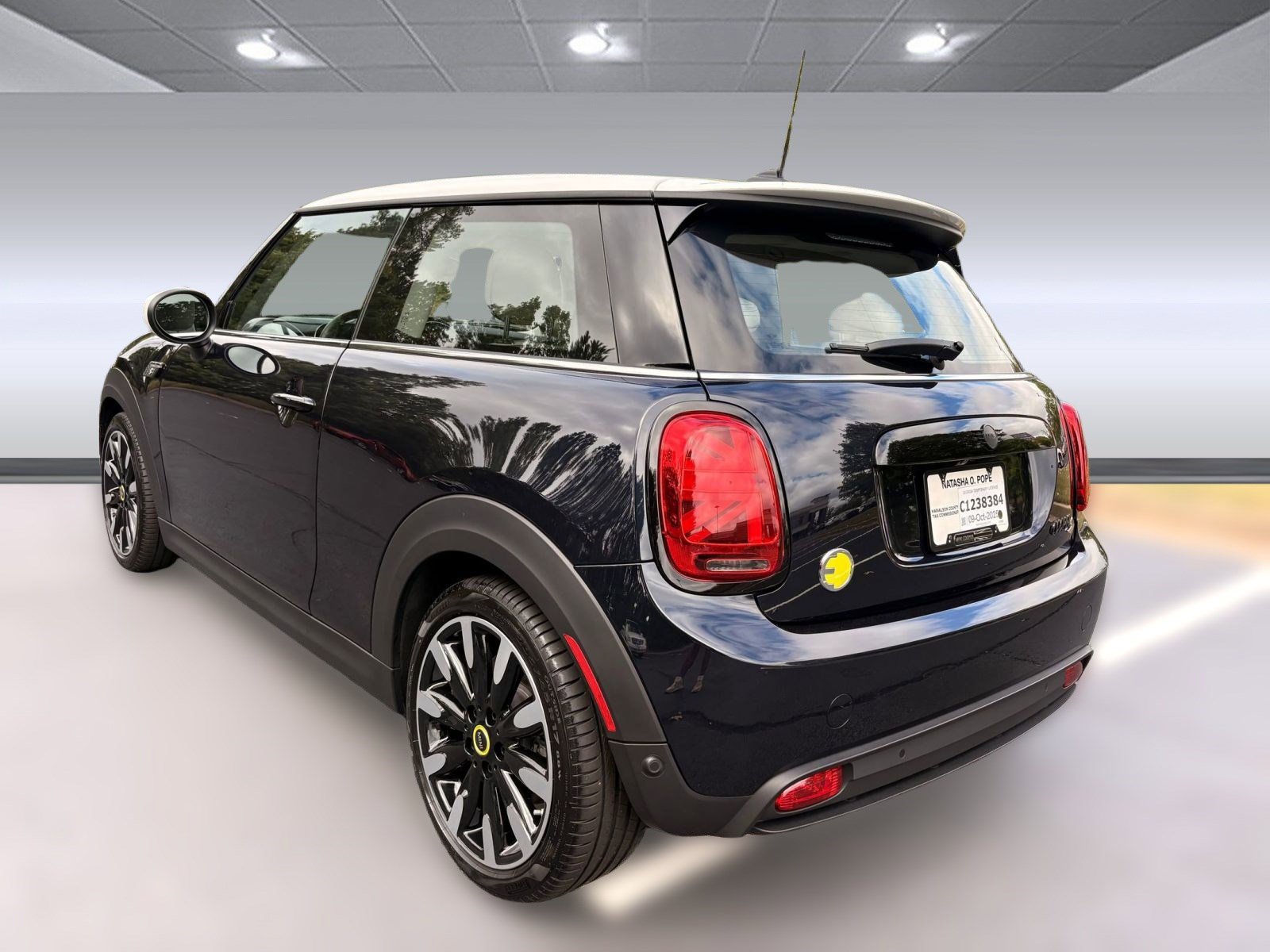 Used 2024 MINI Cooper SE image 3