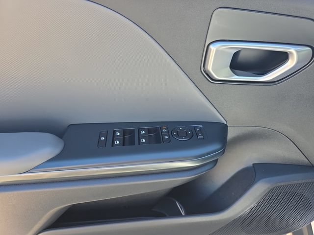 Used 2025 Kia K4 FWD image 11