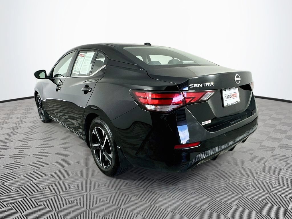 Used 2025 Nissan Sentra SV FWD image 7