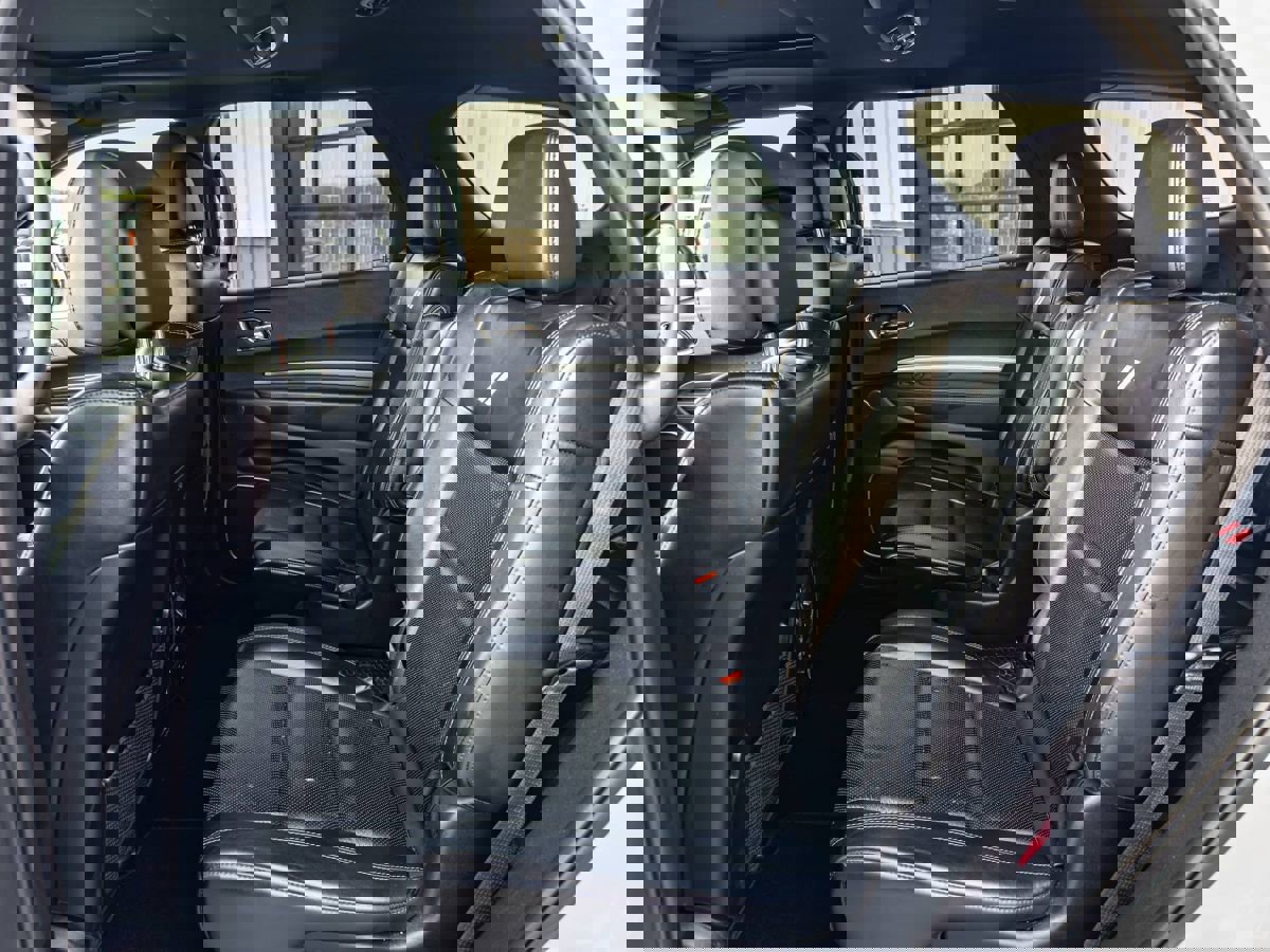 Used 2019 Dodge Durango R/T w/ Technology Group image 7