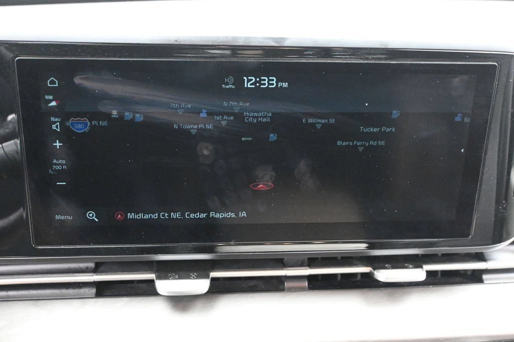 Used 2022 Kia Carnival EX FWD image 20
