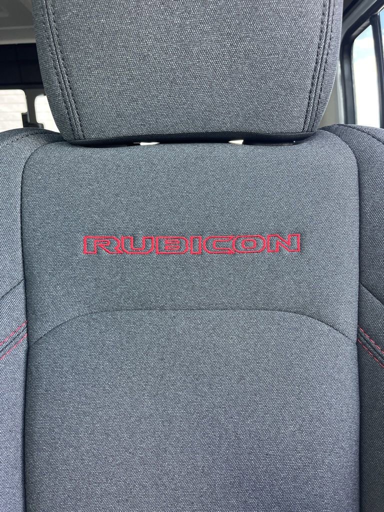 New 2025 Jeep Gladiator Rubicon w/ Convenience Group image 7