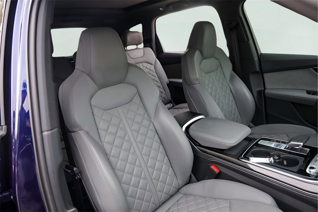 Used 2024 Audi SQ7 Prestige w/ Prestige Package image 35
