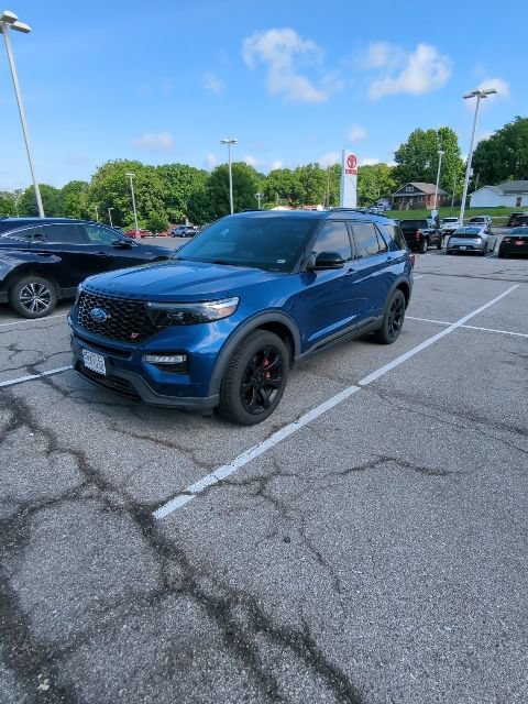 Used 2020 Ford Explorer ST w/ ST Street Pack AWD/4WD image 8