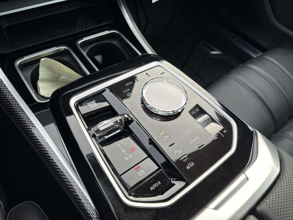 New 2026 BMW 760i xDrive w/ Executive Package image 24