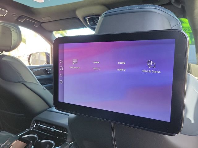 Used 2025 Cadillac Escalade IQ Luxury 2 image 24