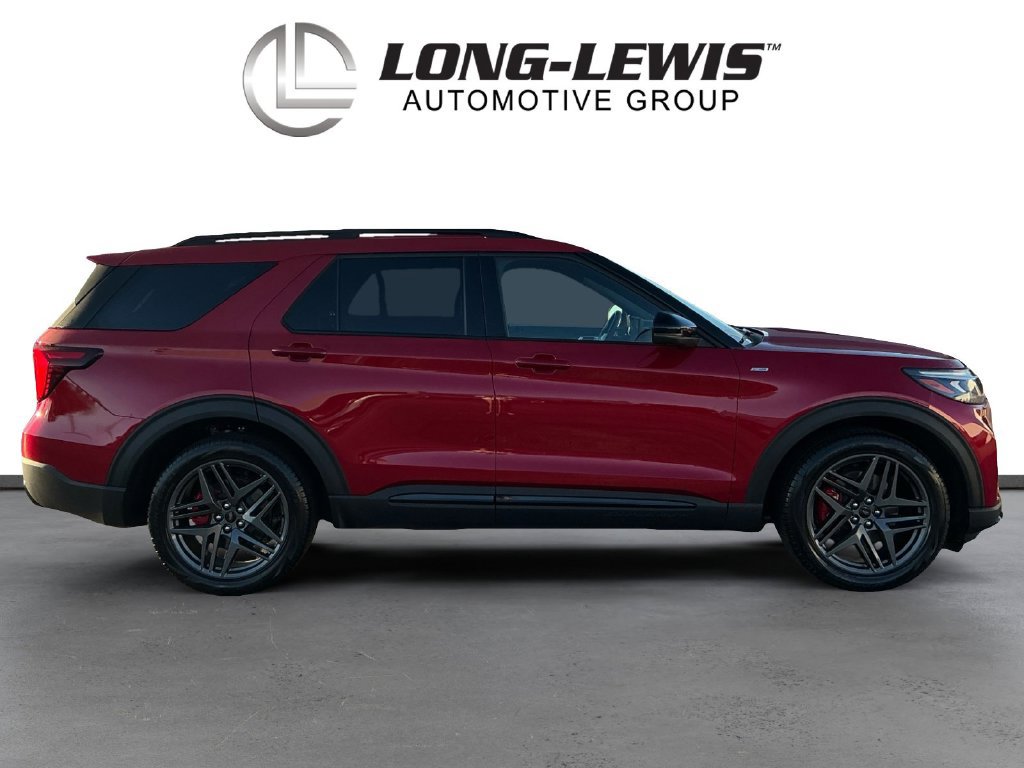 Certified 2025 Ford Explorer ST-Line w/ Premium Package RWD image 8