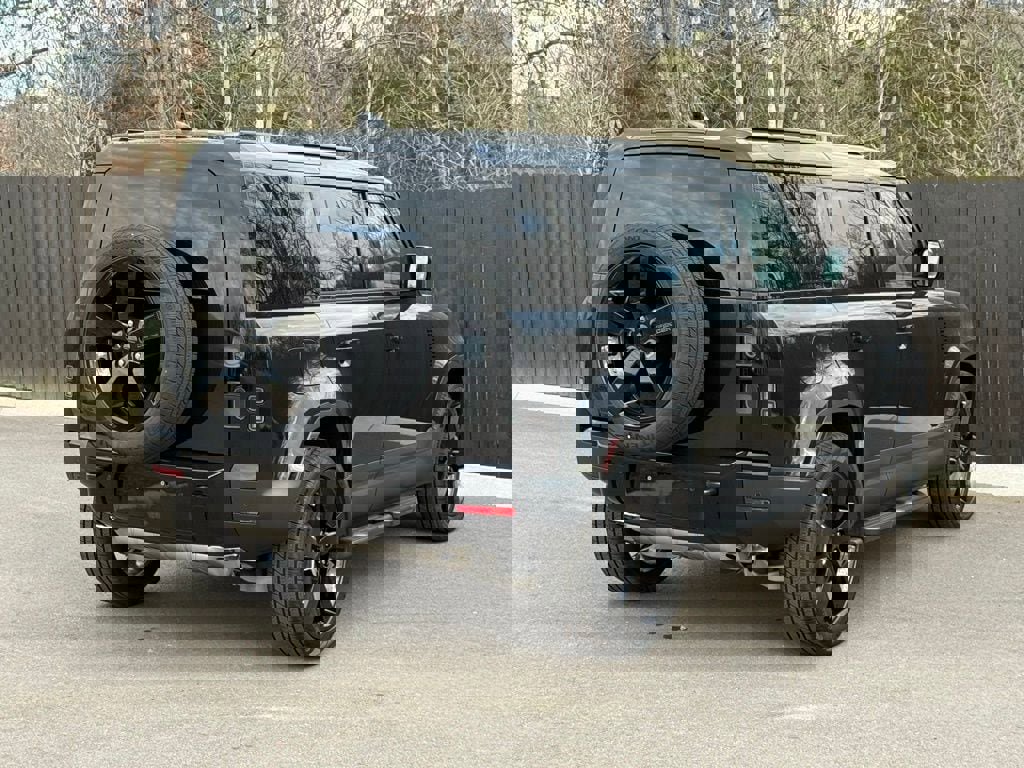New 2026 Land Rover Defender 110 S image 6