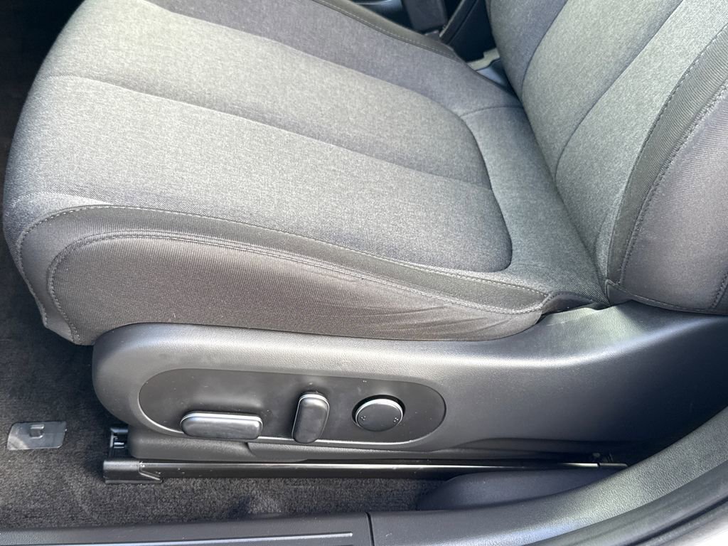 Used 2024 Hyundai Ioniq 5 SE image 23
