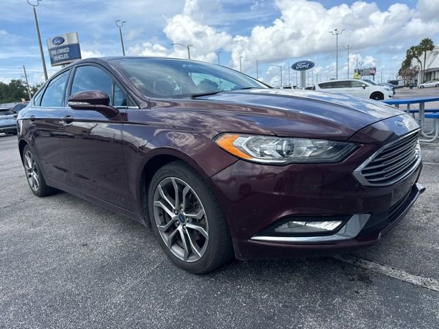 Used 2017 Ford Fusion SE w/ Equipment Group 201A AWD/4WD image 4