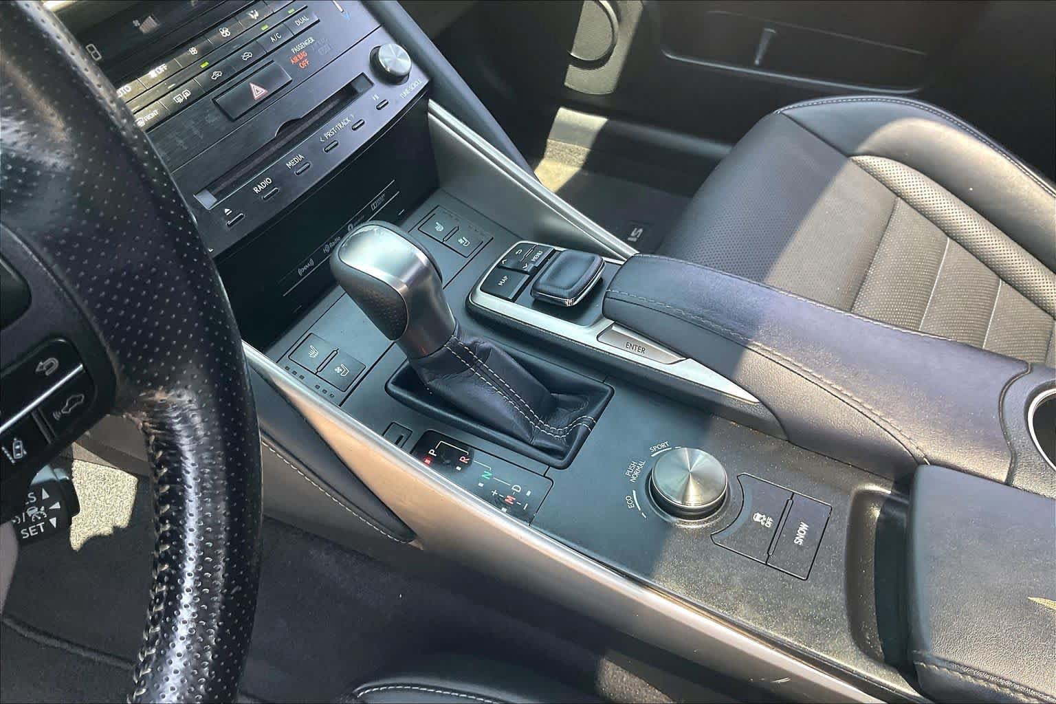 Used 2017 Lexus IS 200t F Sport w/ F Sport Package RWD image 27