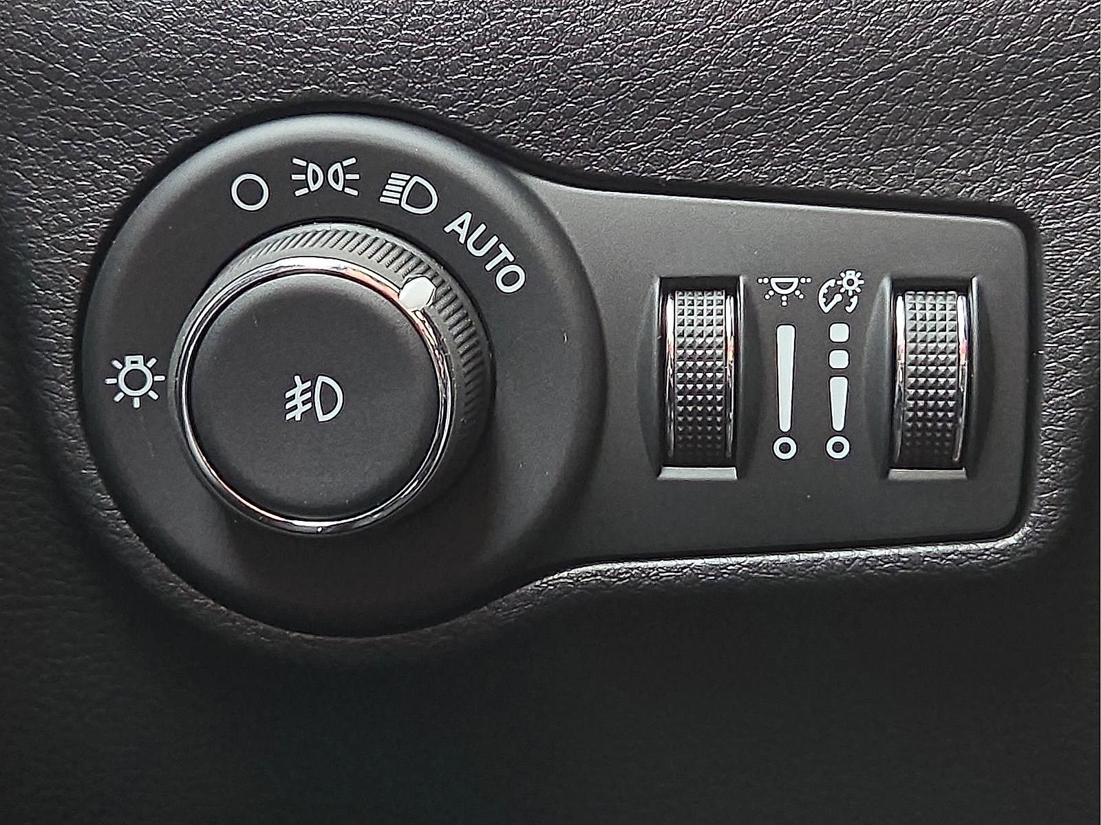 New 2026 Jeep Compass Latitude w/ Quick Order Package 29K image 21