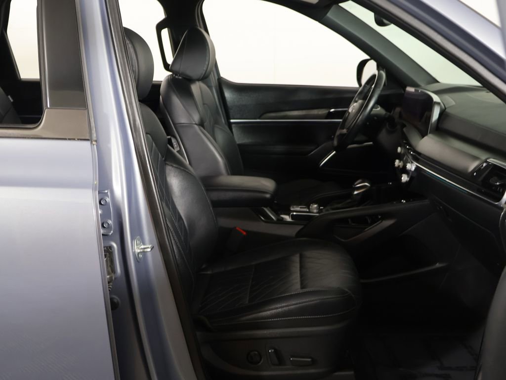 Used 2023 Kia Telluride SX X-Line AWD/4WD image 32