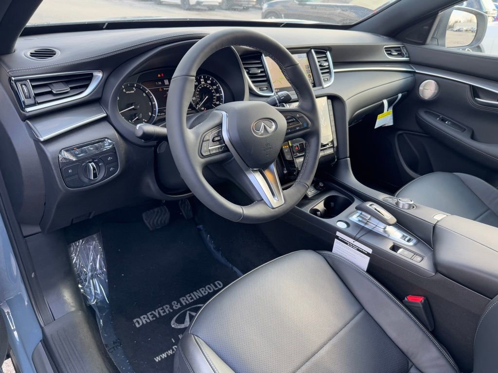 New 2025 INFINITI QX55 Essential image 8