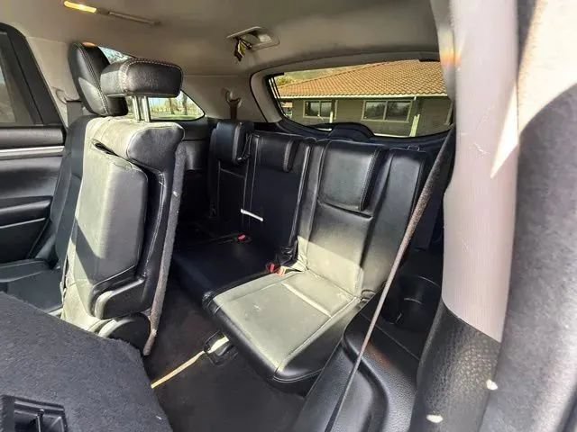 Used 2017 Toyota Highlander Limited Platinum w/ Carpet Mat Package FWD image 14