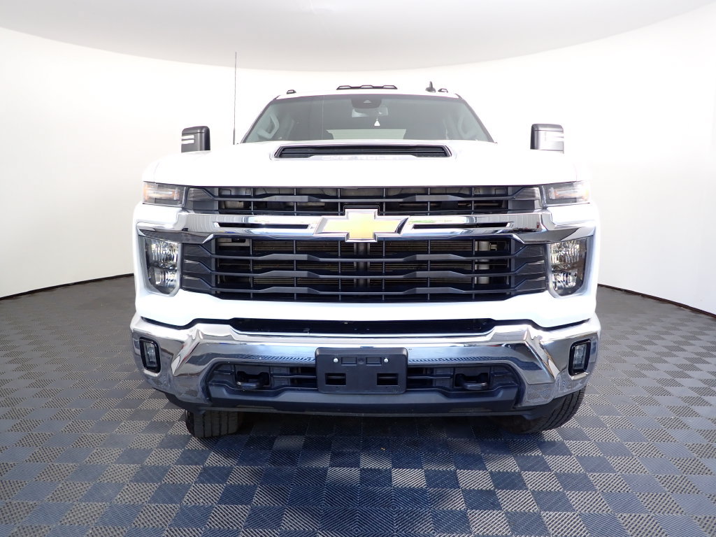 Used 2024 Chevrolet Silverado 2500 LT w/ Convenience Package AWD/4WD image 9