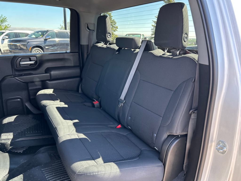 Used 2020 Chevrolet Silverado 2500 Custom w/ Custom Value Package AWD/4WD image 17