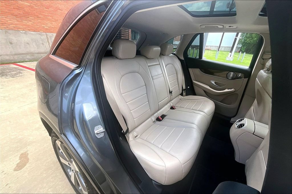 Used 2017 Mercedes-Benz GLC 300 image 37