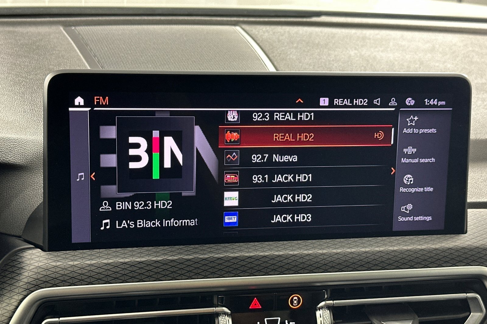 Used 2023 BMW X4 xDrive30i w/ M Sport Package AWD/4WD image 17