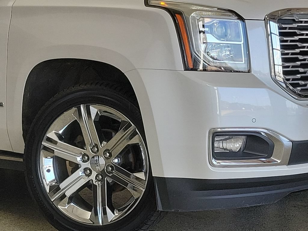 Certified 2020 GMC Yukon Denali w/ Denali Ultimate Package AWD/4WD image 2