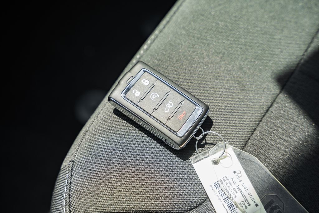 New 2025 Jeep Grand Cherokee Laredo X w/ Luxury Tech Group I image 45