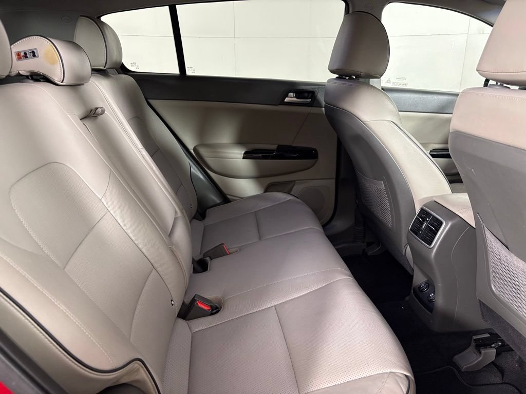 Used 2019 Kia Sportage EX w/ EX Technology Package FWD image 17