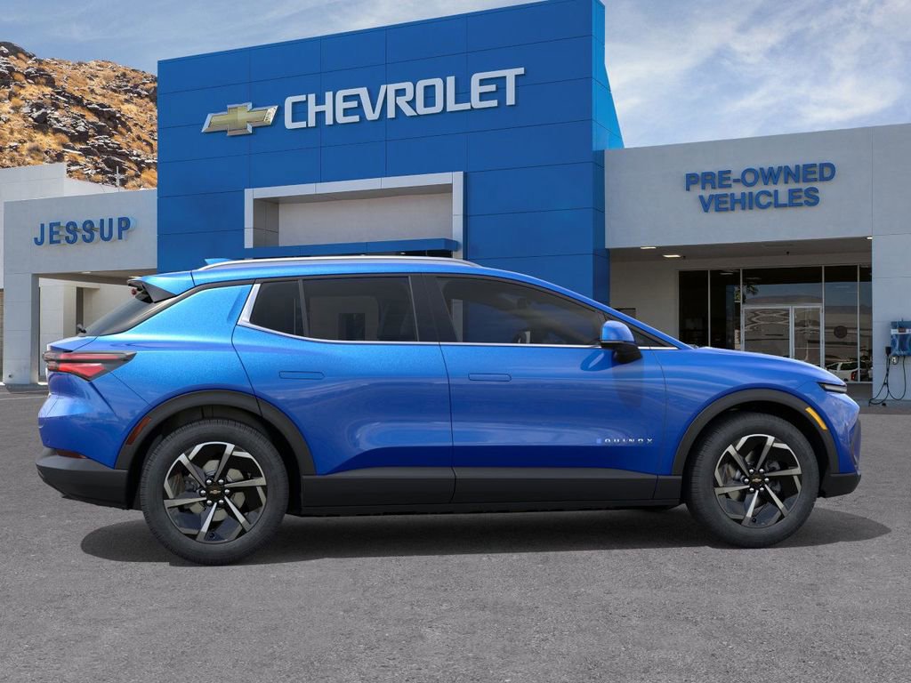 New 2026 Chevrolet Equinox EV LT image 5