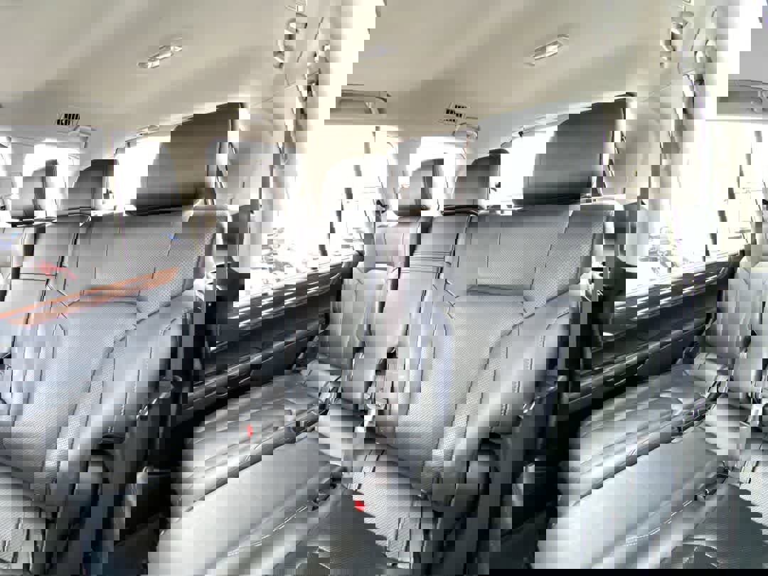 Used 2017 Lexus LX 570 4WD w/ Luxury Package image 25