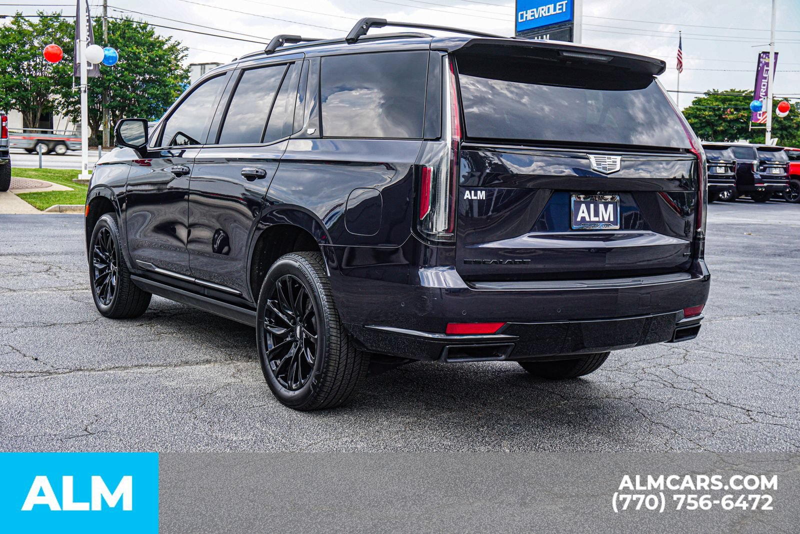 Used 2023 Cadillac Escalade Sport Platinum w/ LPO, ONYX Package AWD/4WD image 7