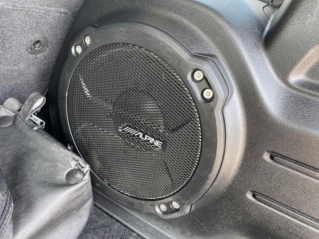 Used 2019 Jeep Wrangler Unlimited Sahara w/ Advanced Safety Group image 7