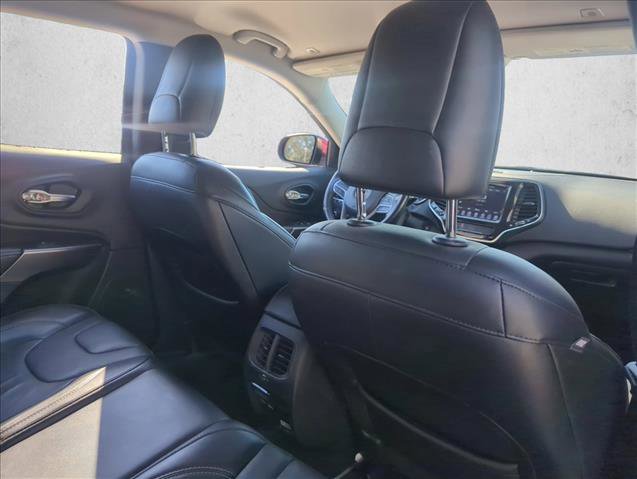 Used 2019 Jeep Cherokee Limited image 19