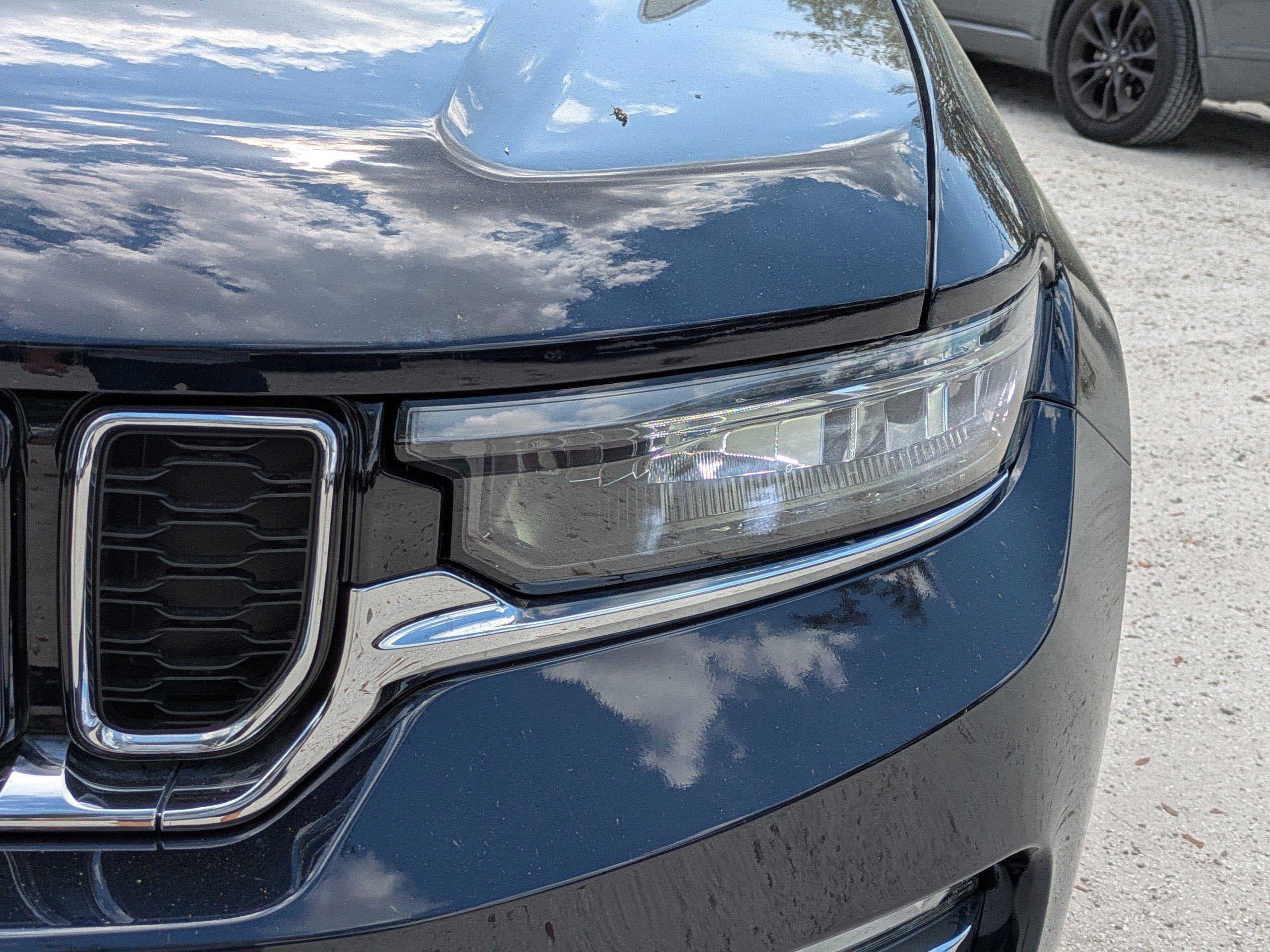 Certified 2024 Jeep Grand Cherokee Limited image 9