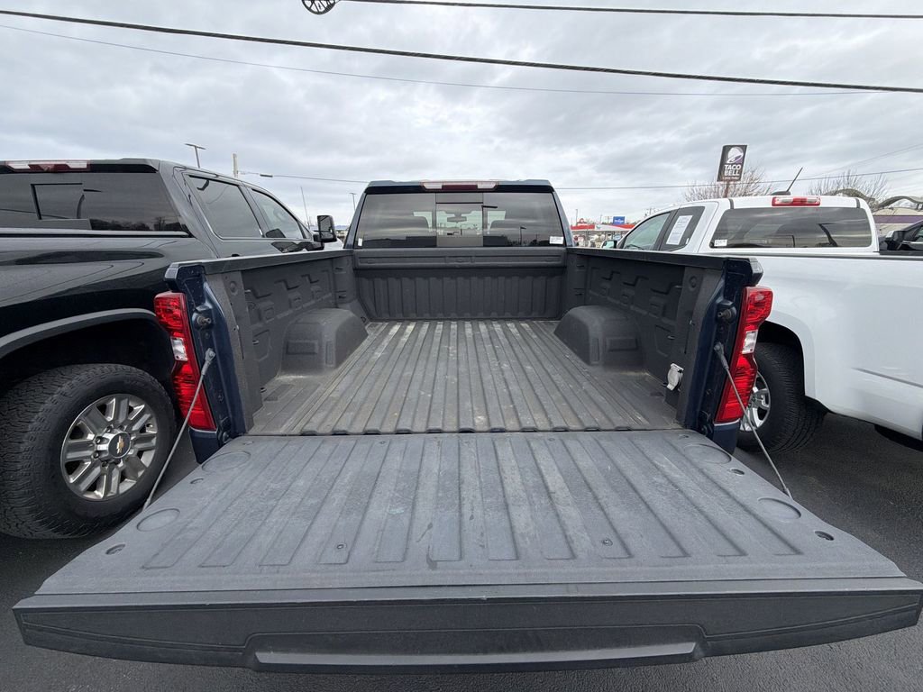 Used 2020 Chevrolet Silverado 1500 LT w/ All-Star Edition image 28