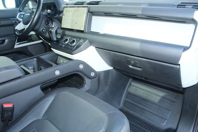Used 2022 Land Rover Defender 110 X-Dynamic HSE image 25
