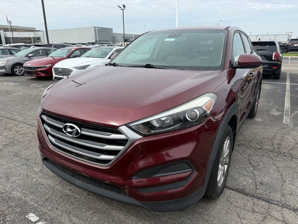 Used 2017 Hyundai Tucson SE image 2