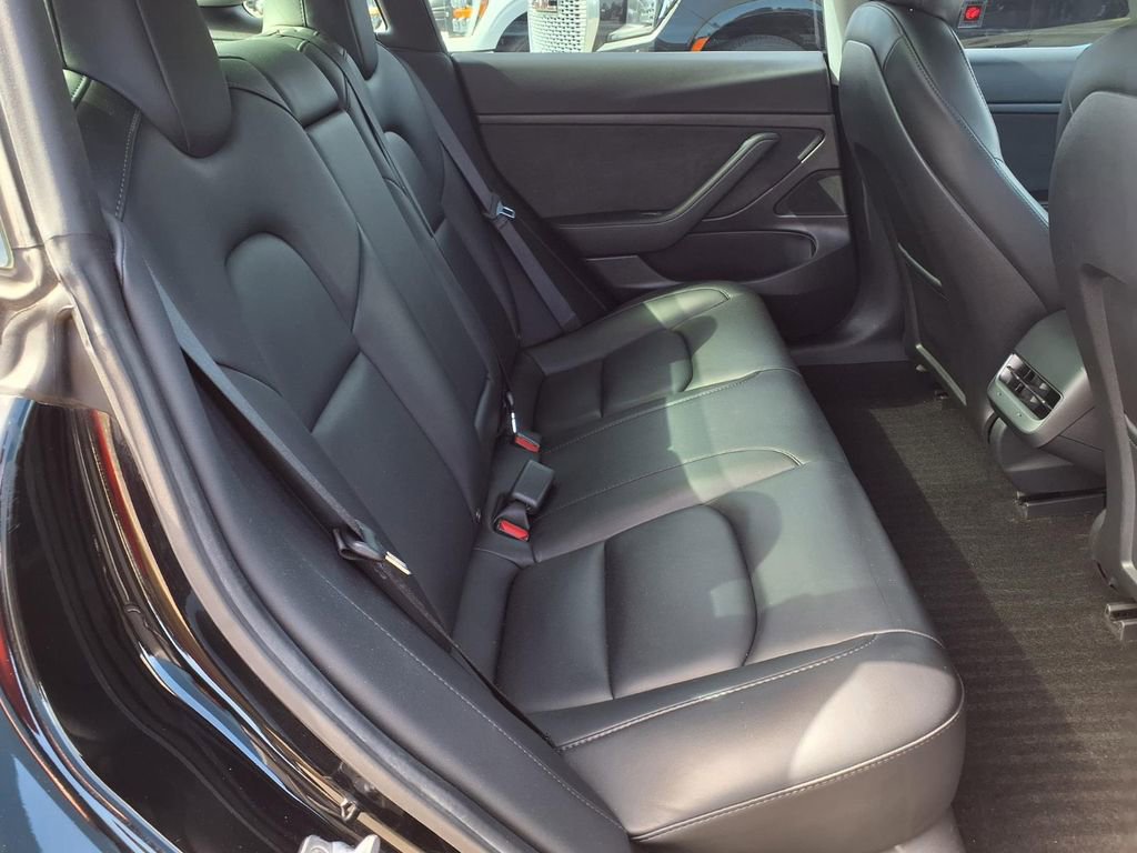 Used 2021 Tesla Model 3 Standard Range Plus RWD image 15