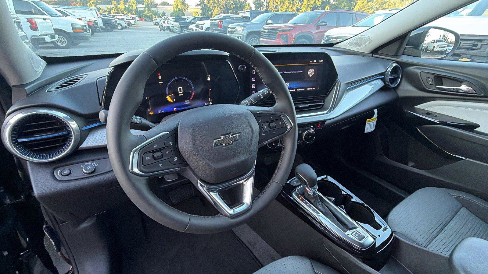 New 2026 Chevrolet Trax LT w/ Driver Confidence Package FWD image 3