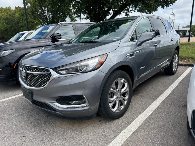 Used 2020 Buick Enclave Avenir w/ Avenir Technology Package AWD/4WD image 3