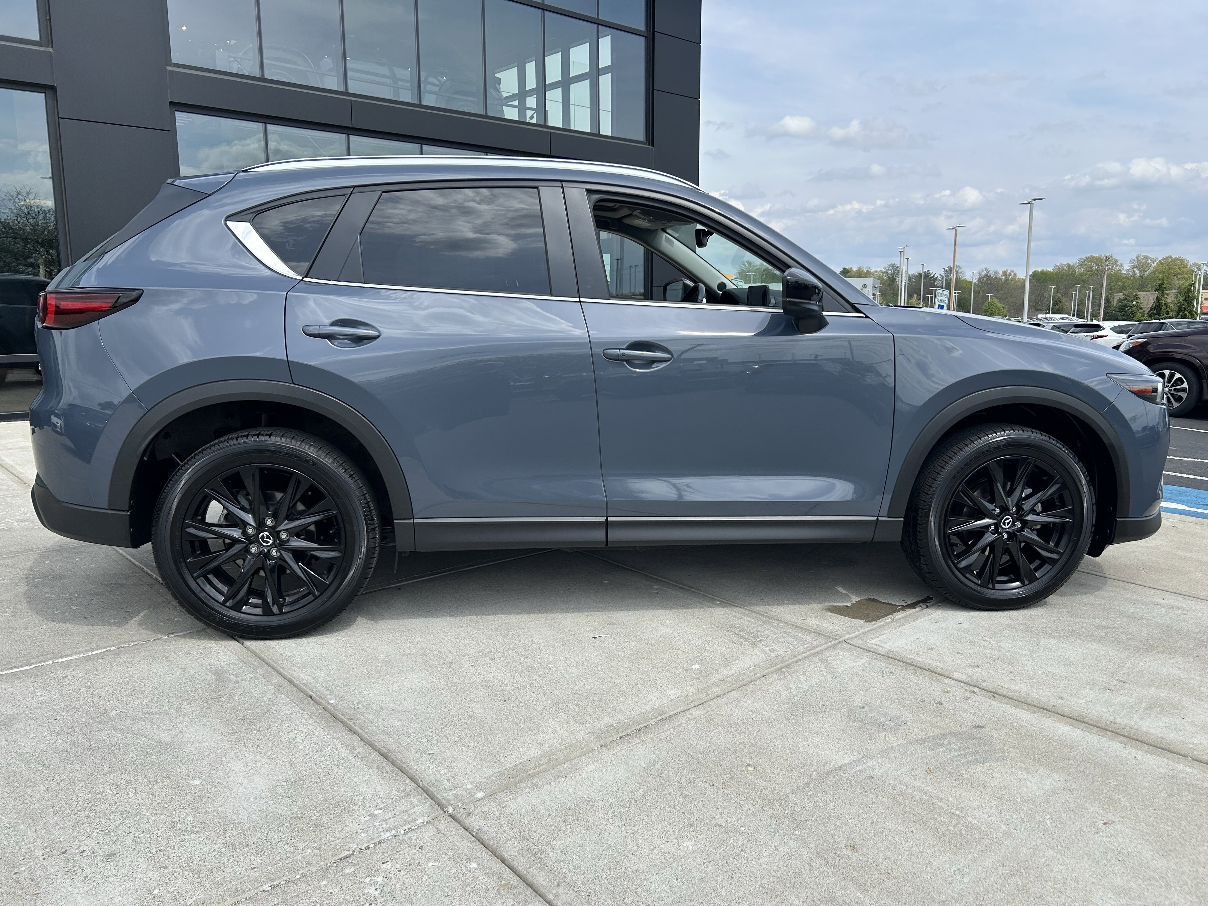 Used 2023 MAZDA CX-5 Carbon Edition image 8