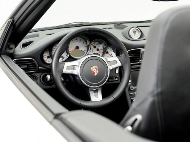 Used 2009 Porsche 911 Carrera 4S AWD/4WD image 9