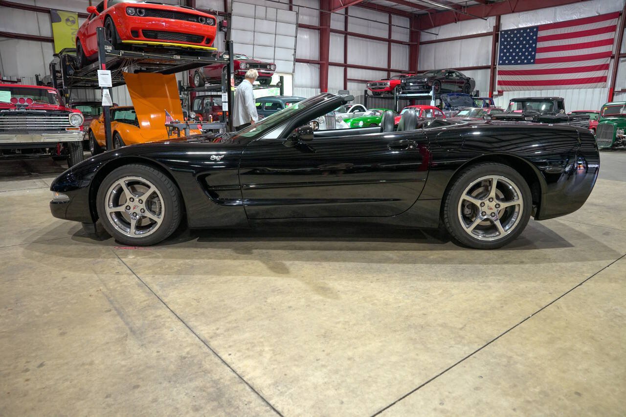 Used 2003 Chevrolet Corvette Convertible w/ Preferred Equipment Group1 RWD image 4