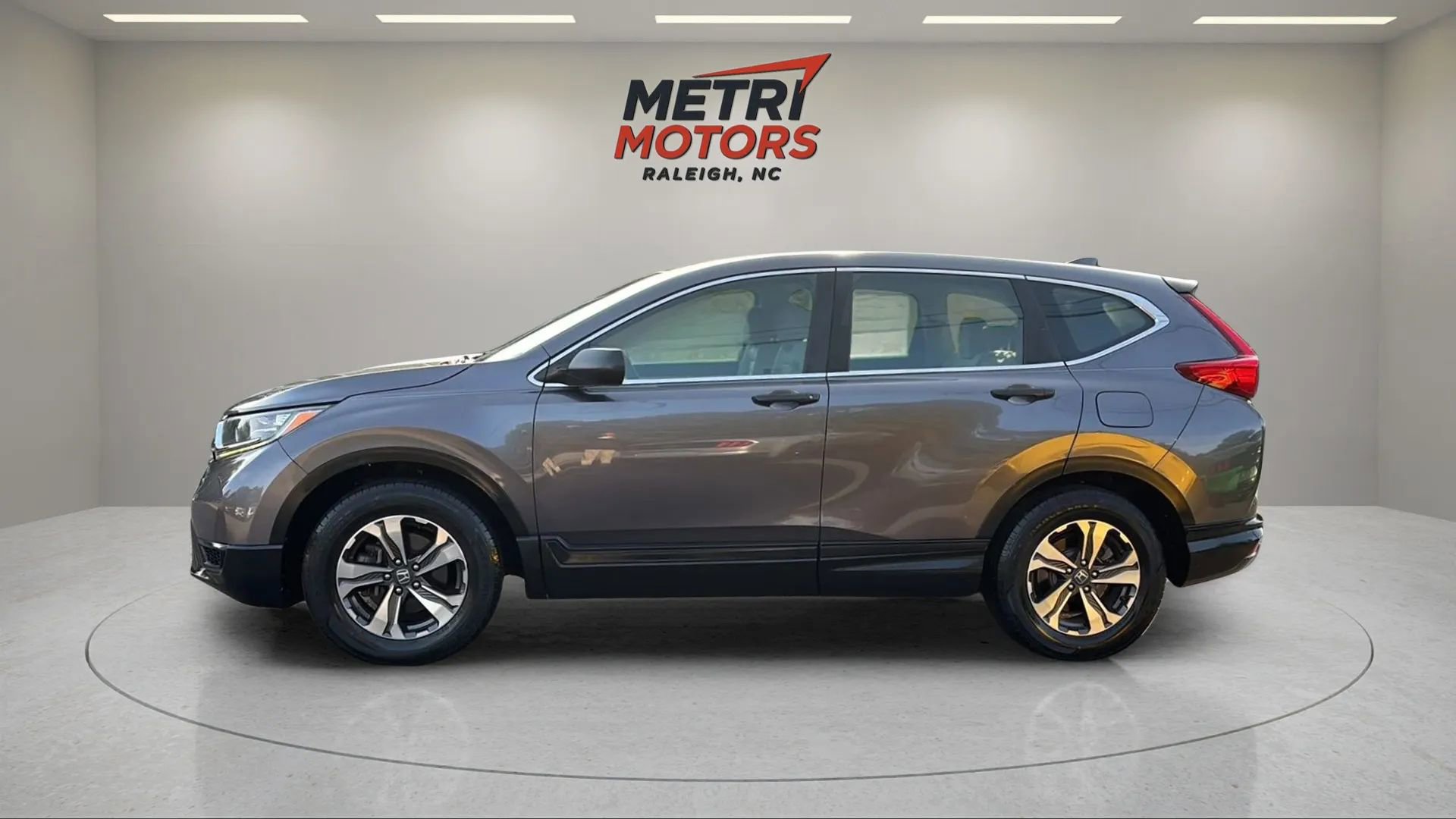 Used 2017 Honda CR-V LX image 11