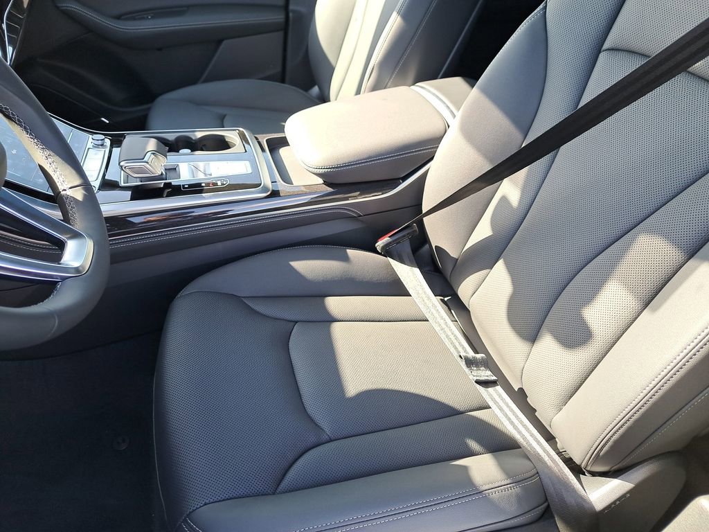 New 2026 Audi Q8 Premium Plus image 18